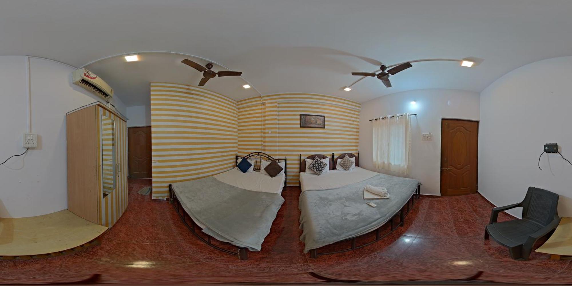 Esther Guest House Калангут Экстерьер фото